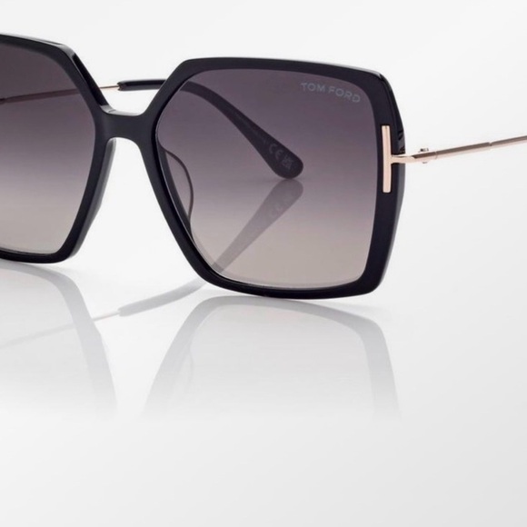Tom Ford Joanna Sunglasses - Picture 5 of 5